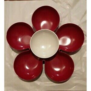 Tarhong Party Serving Set, Melamine Red Daisy  Preowned, Extra Large
